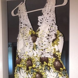 Beautiful Sunflower Boutique Dress NWOT